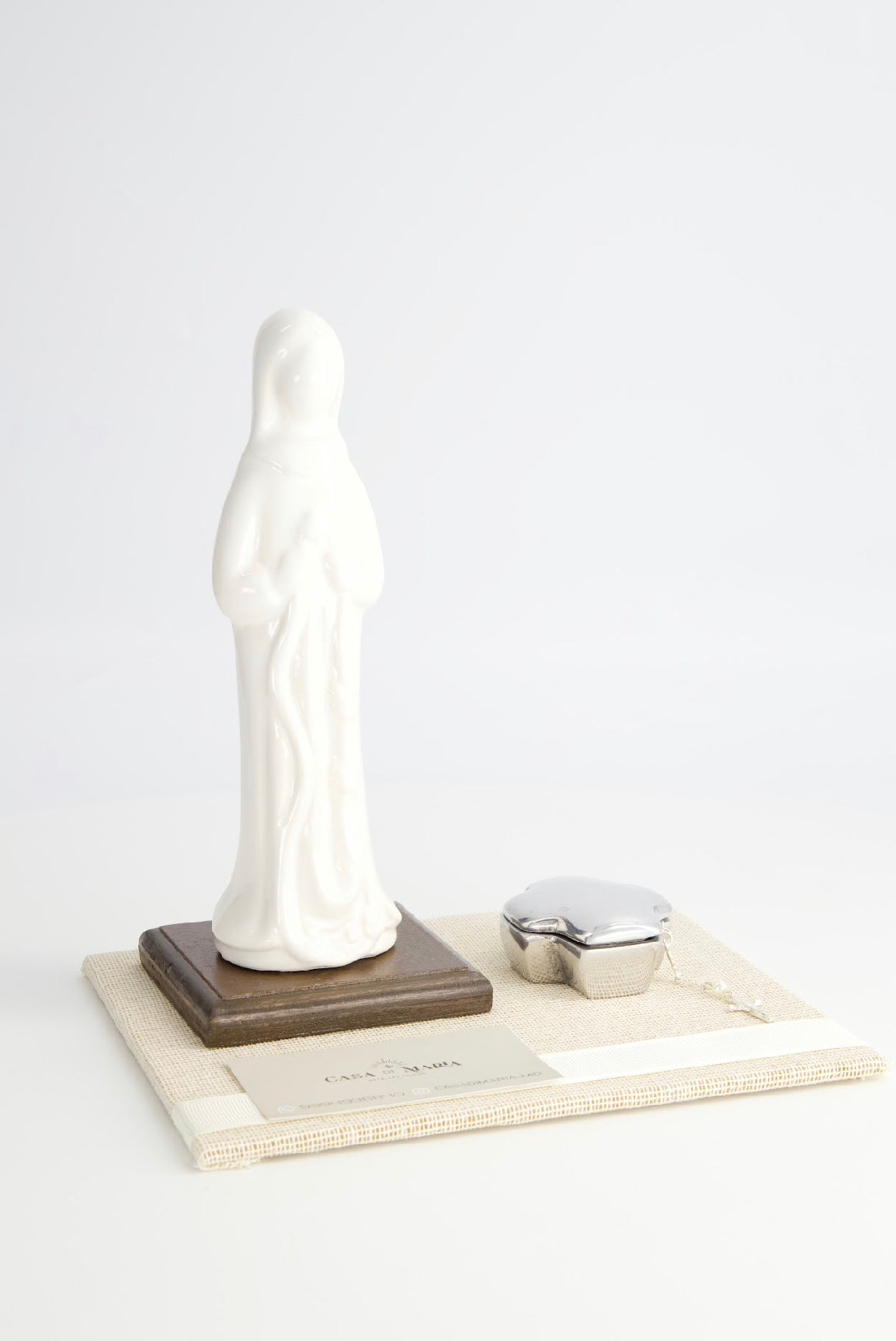 Virgen Desatanudos y estuche