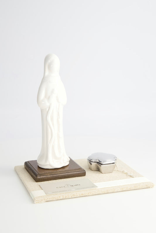 Virgen Desatanudos y estuche